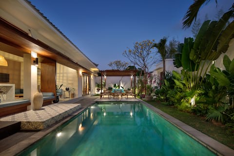 Gorgeous 6 beds/14 pax in the heart of Seminyak