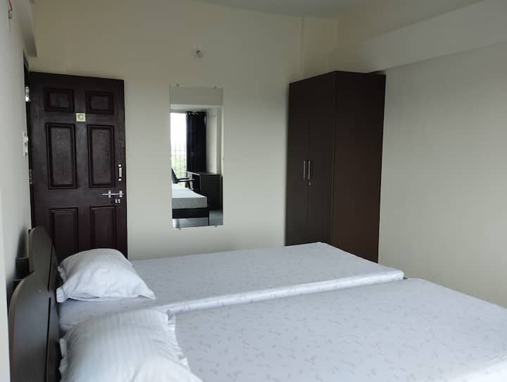 غرفة النوم 2