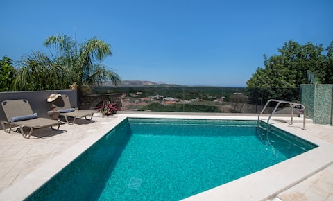 Villa Ioanna NC, an upper-class accommodation.