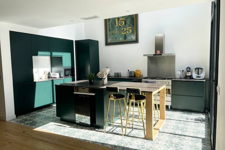 Maison d’architecte climatisée & Piscine chauffée gallery image 3