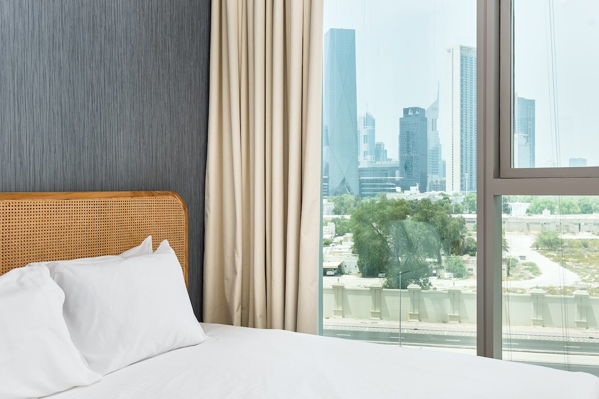 2 Bedroom Furnished Apartment with Downtown View | Downtown Views II 5