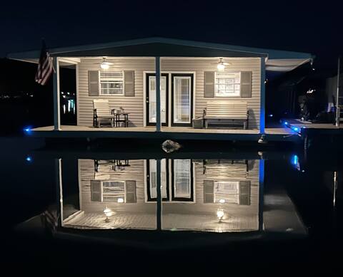 Lake Therapy-Floating House on Norris Lake w/Boat