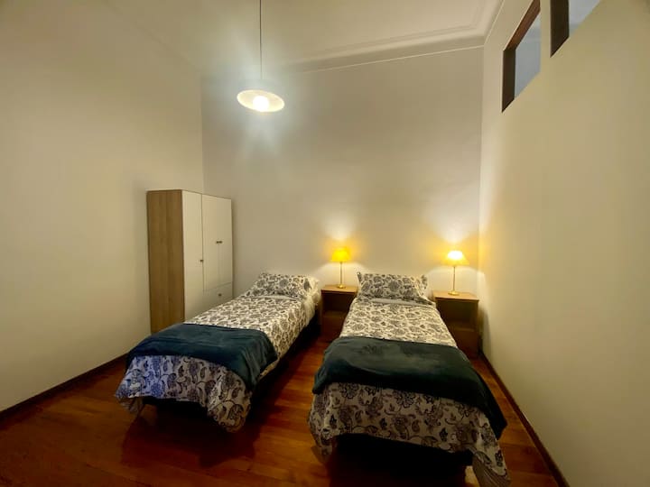 საძინებელი 1