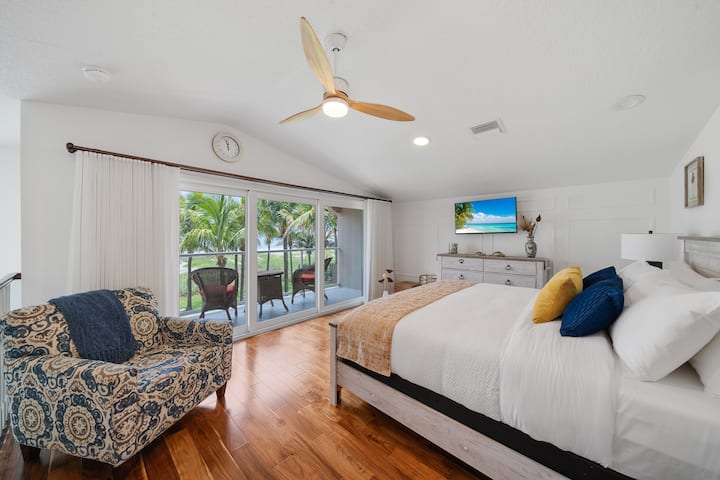 Разбудете се со некои од најдобрите глетки кон плажа на источниот брег. 