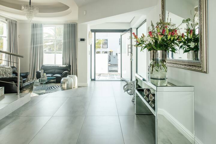 Beach House in Sunset Beach gallery image 5