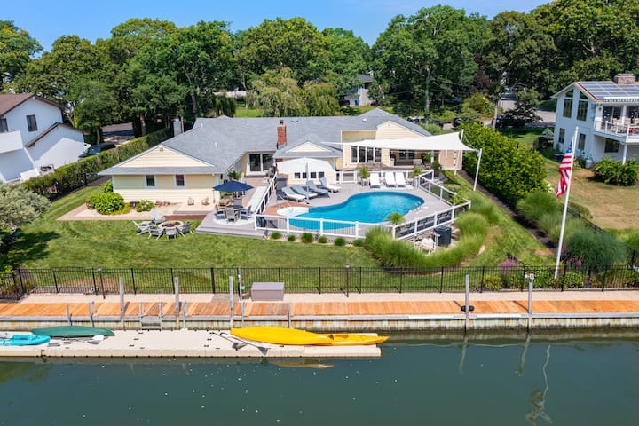 Newly Renovated Hamptons Waterfront-Shinnecock Bay - Houses for Rent in ...
