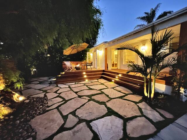 Magnolia House in Venice gallery image 2