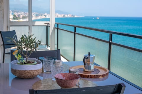 [Savona] Chic Apt 2 bedr + Wi-Fi + Sea view