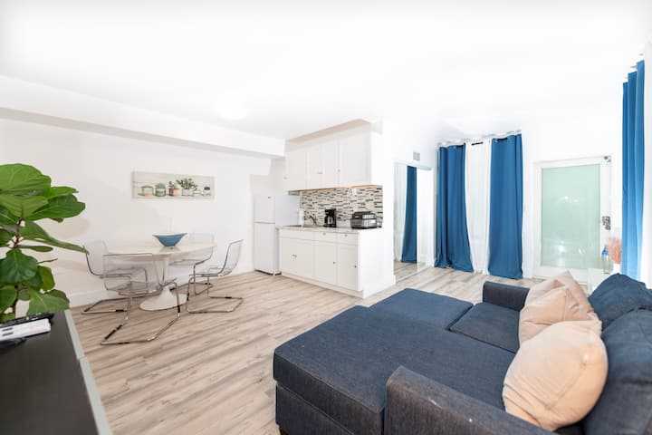 2 Bedroom South Beach Family Apt - South Beach, FL