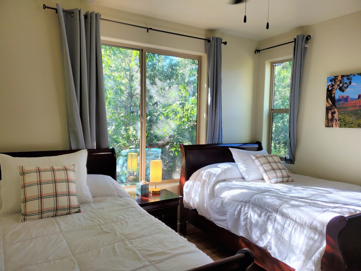 Спалня 3, 2 двойни легла