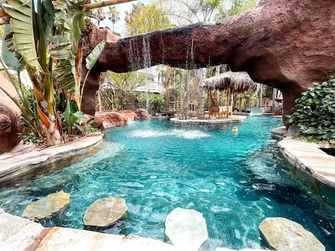 Paradise Lagoon: Resort-Style Pool Getaway