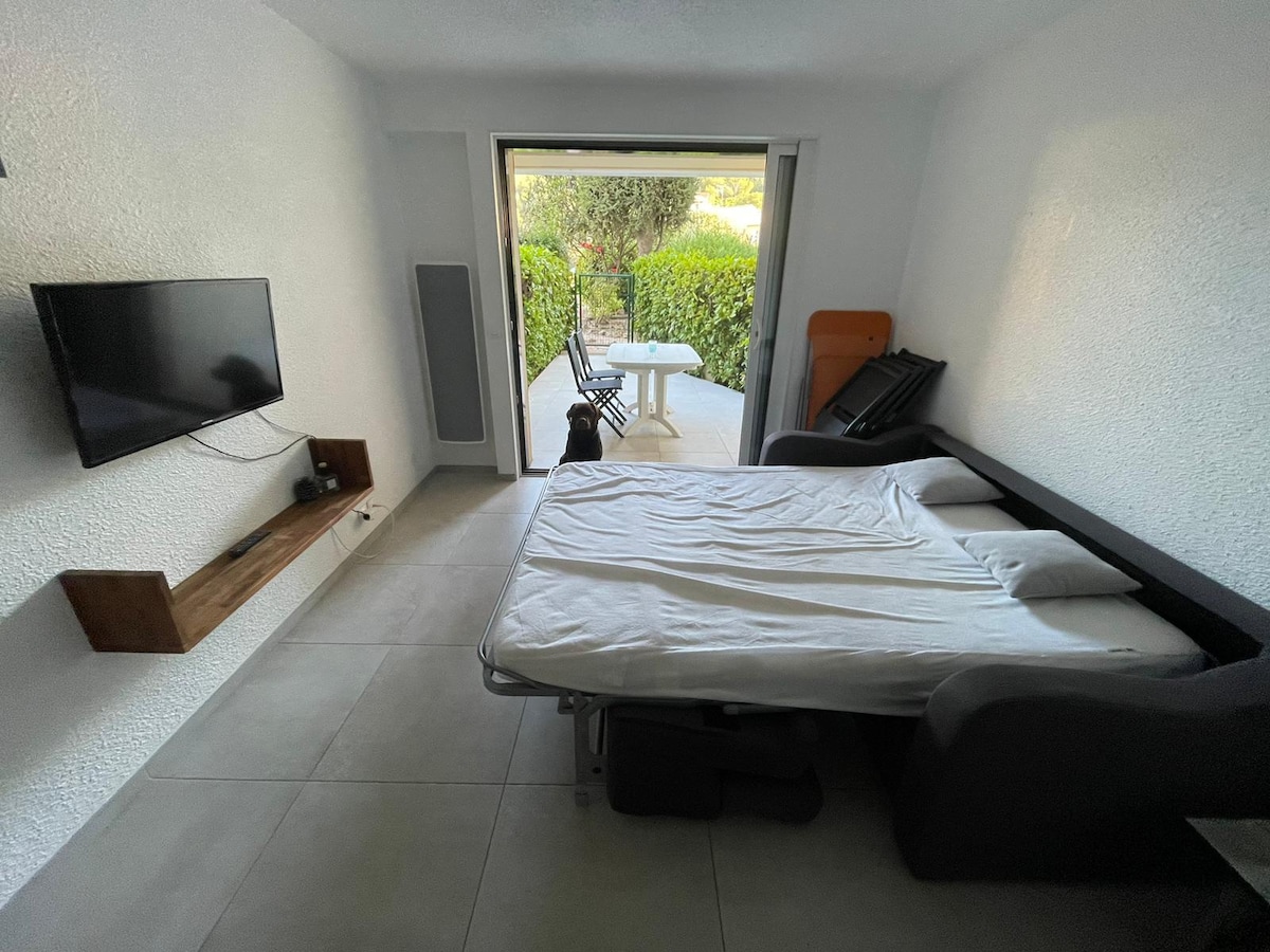 Airbnb performant: Camp Long Seasonal Rental à Saint Raphaël