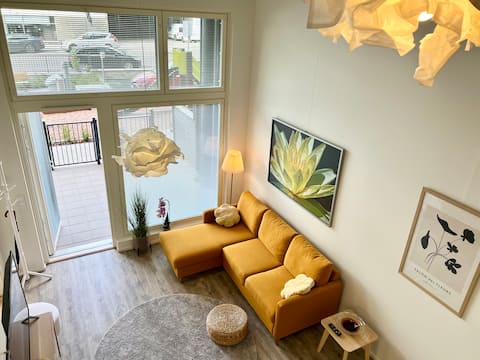 Top performing Airbnb: Oodin Ateljee -sauna & free parking in Amuri B
