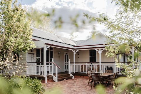 Sylvan Cottage, simple elegance, well located