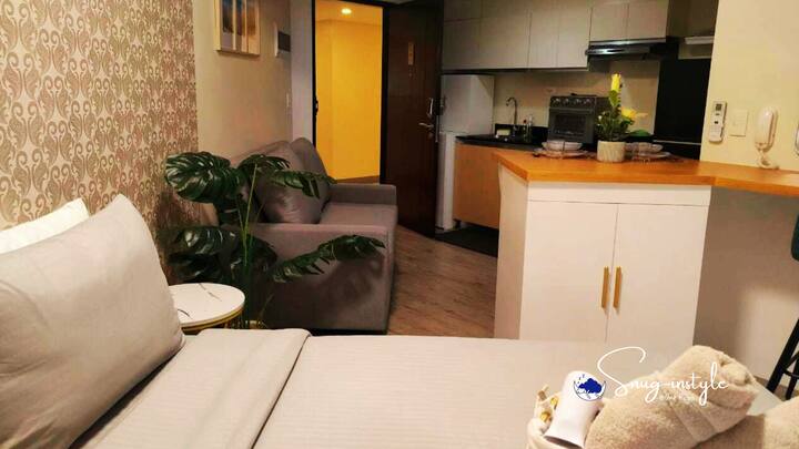 Snug-instyle@ One Regis Bacolod - Bacolod