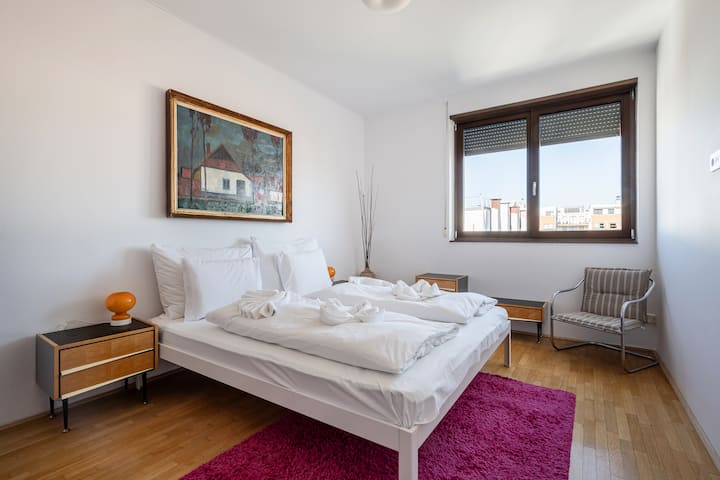 غرفة النوم 1