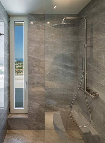 Thyrsus/Sunset Sea Views/Heated Pool/Jacuzzi/Gym gallery image 5