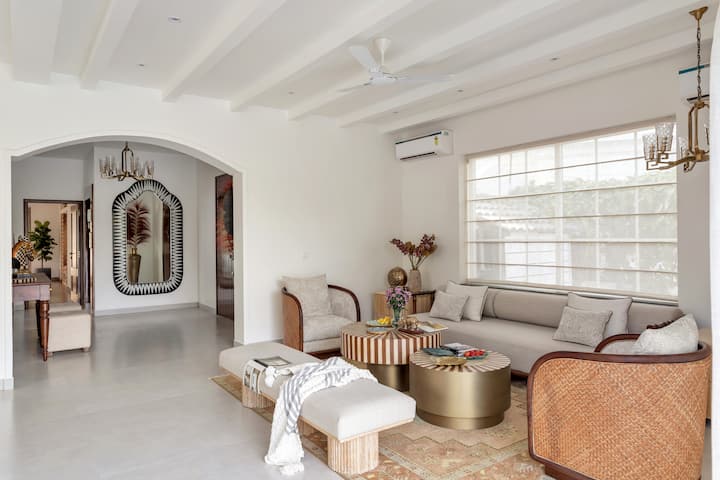Living area image 4
