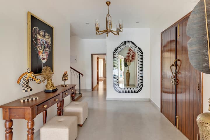 Living area image 8