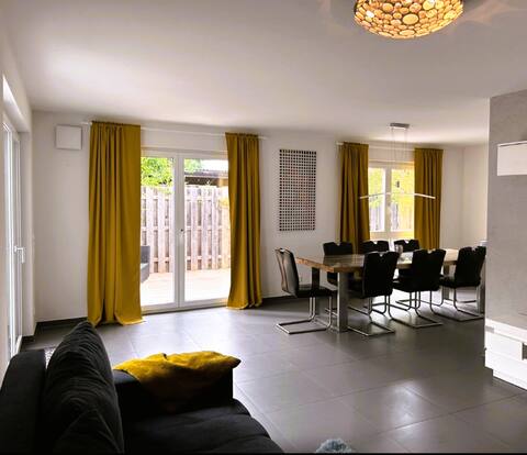 Sylvis Home centrally located in a quiet location
