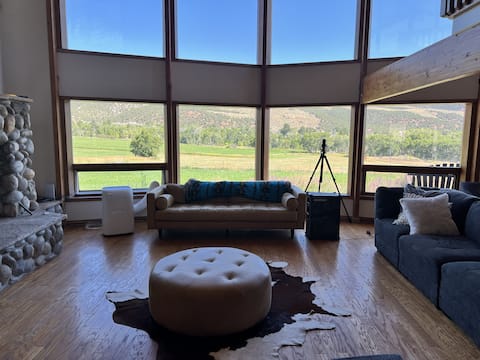Tranquil Mega-Cabin