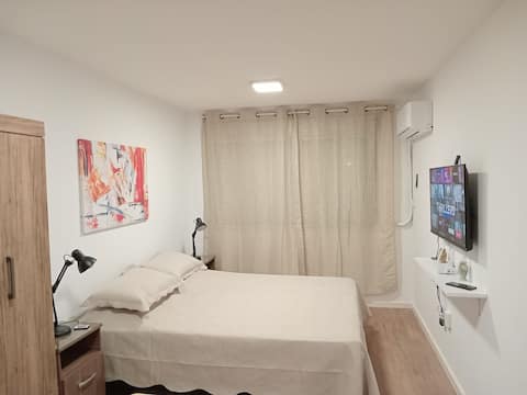 Impeccable sunny apartment, 1 queen bed