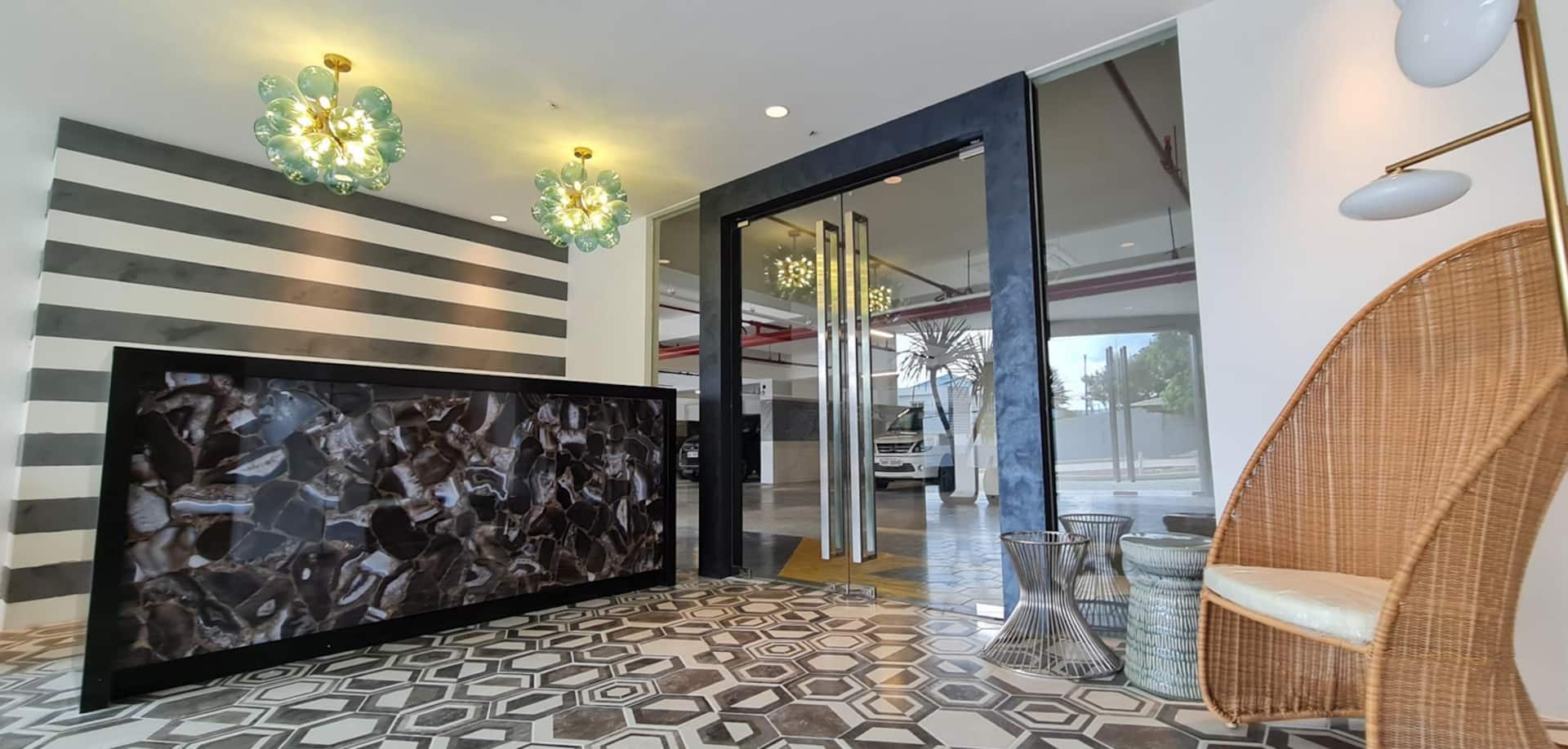Acellyne's Suites at The Residences at Commonwealth by Century — photo 2