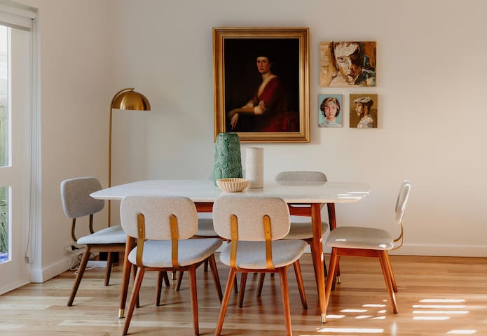 Darlington Mid-Century Charm