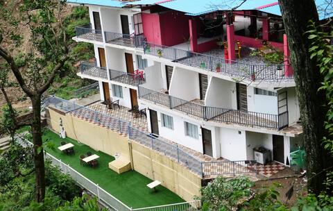 cloud forest (Big Family Room)