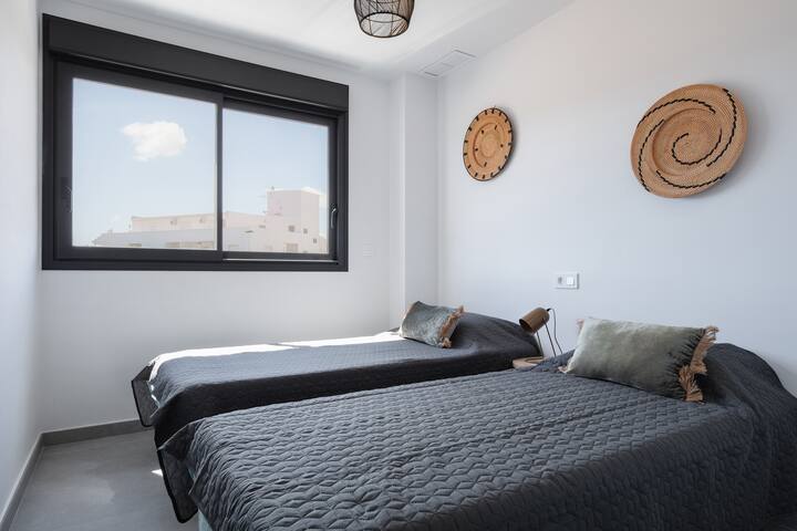 غرفة النوم 2