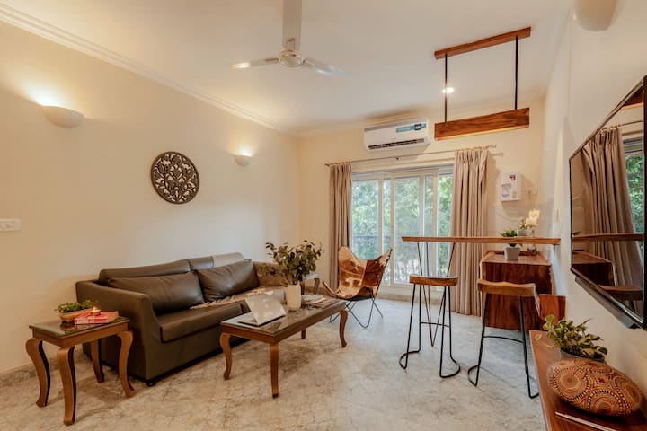 Staymaster Central Pvt 1br· Near Hilltop &Thalassa - Anjuna
