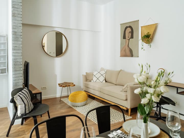 Central 4 Apartment | New Building & Parking - Bucharest