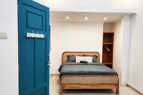 4BR |Entire House| Pakuwon Mall