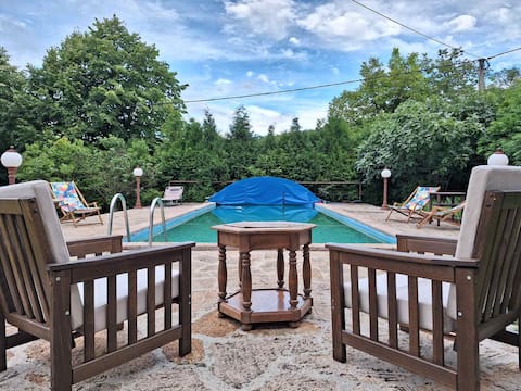 Kosmaj House With Pool