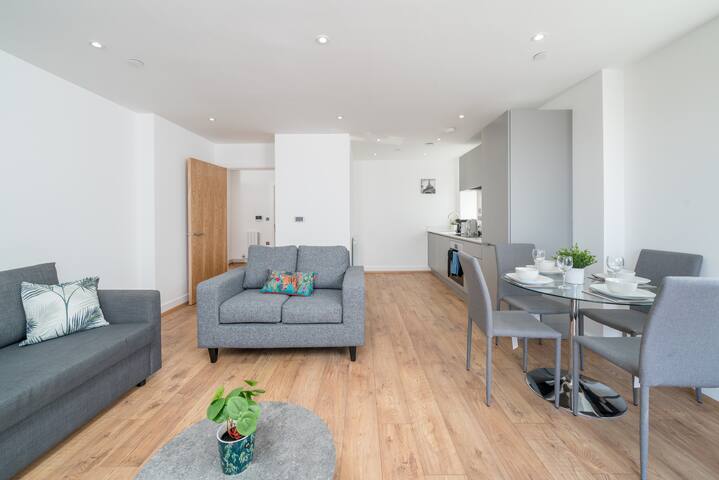 Riverside Lux Apt Near ExCel & O2 Arena w/Parking gallery image 2