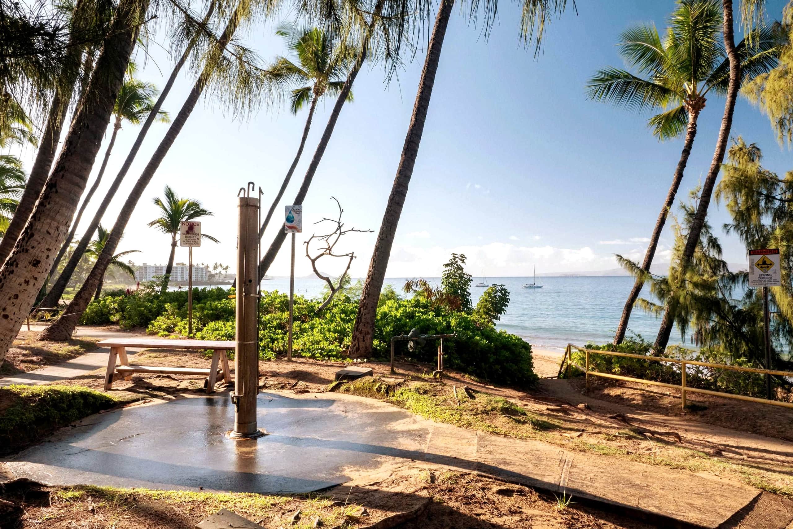 Steps to Charley Young Beach • Remodeled• Pool •AC - Image 41