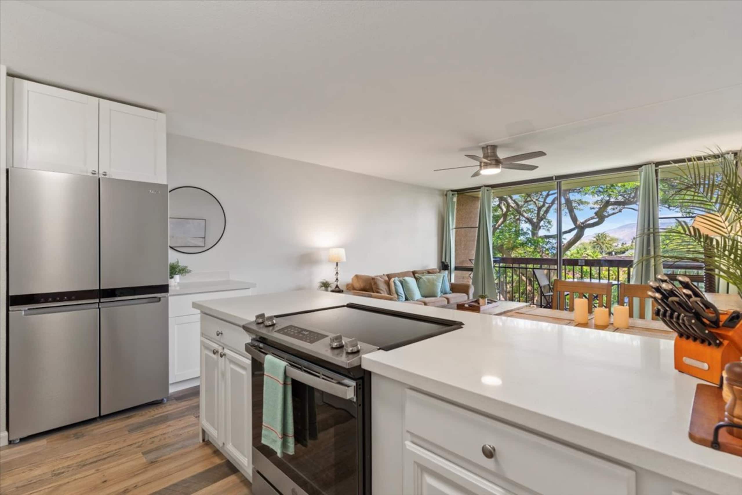 Steps to Charley Young Beach • Remodeled• Pool •AC - Image 6