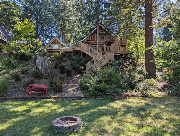 Big Bend River Cabin Houses for Rent in Gold Bar, Washington, United