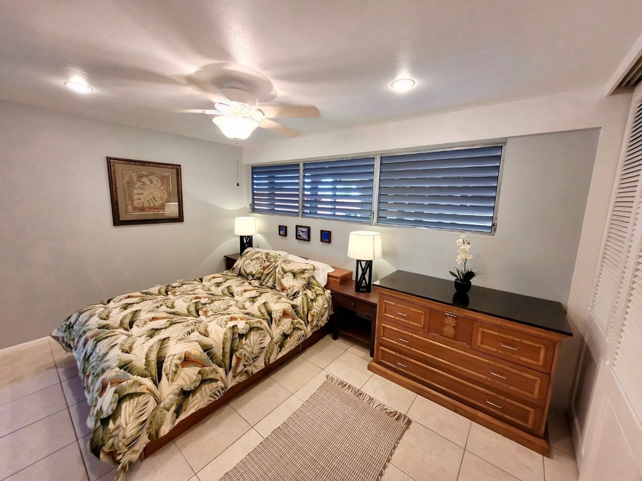 Modern 1-Bedroom Island Getaway Near Downtown Kona - Image 9