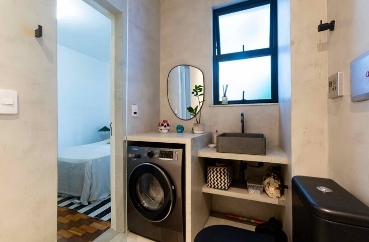 Copacabana front beach wonderful appartement. gallery image 4