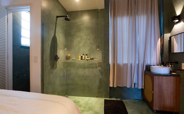 Copacabana front beach wonderful appartement. gallery image 2