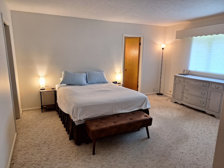 Mines Road Retreat - 3bed/3bath
