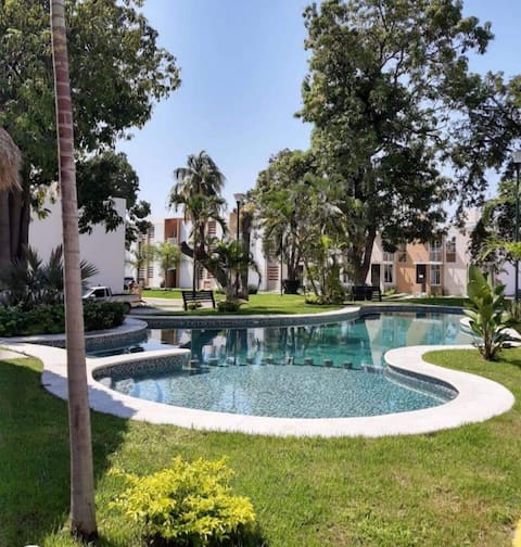 Casa RealM: Family Pool 24/7 Security and A/C