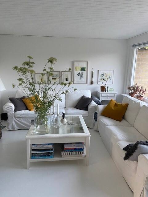 2 story apartment with outdoor space.