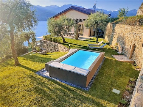 Villa al Feudo: Vacation Home with lake view