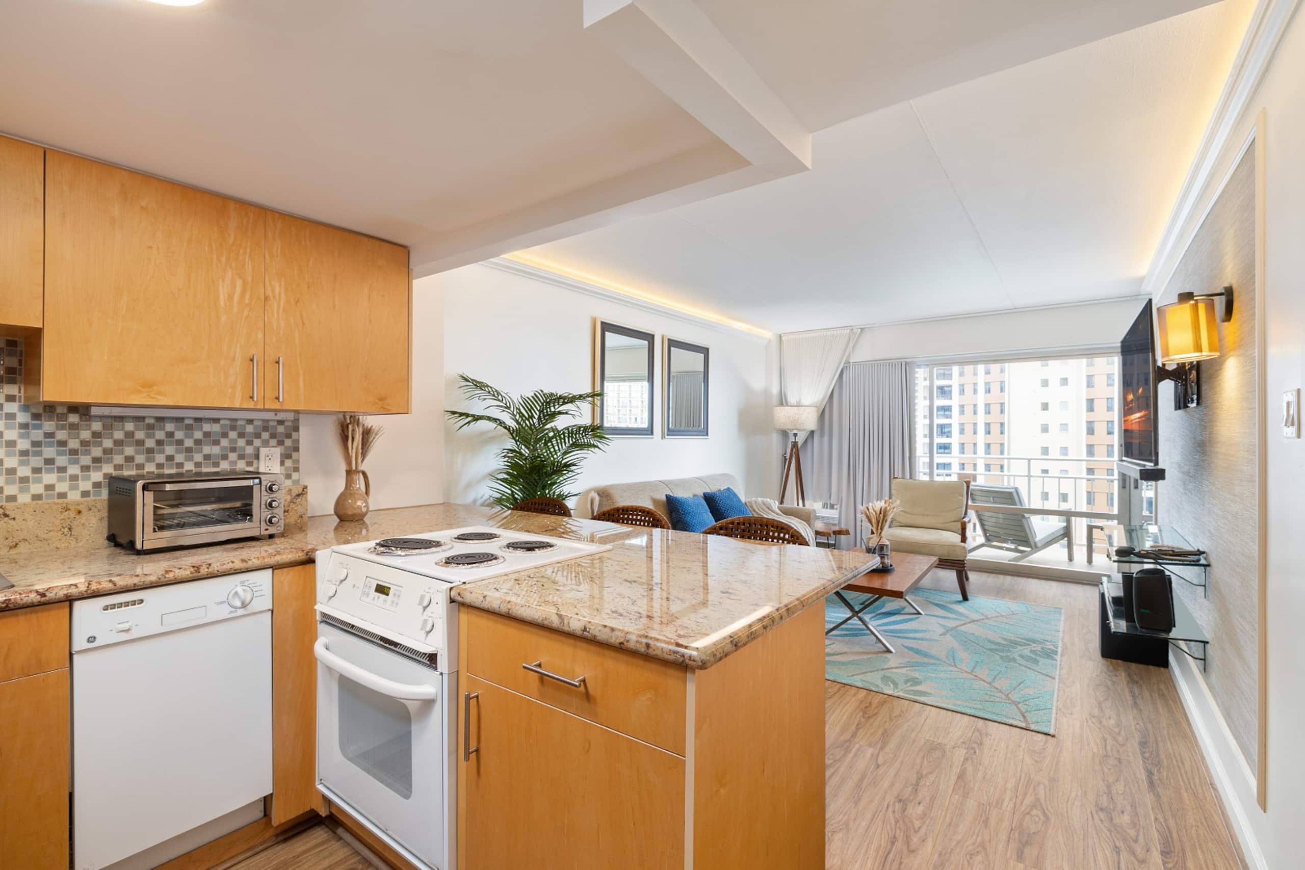 12F Oasis: Studio with Balcony and Ocean Scene - Image 7