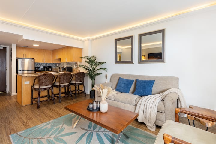 12f Oasis: Studio With Balcony And Ocean Scene - Fort DeRussy Beach Park