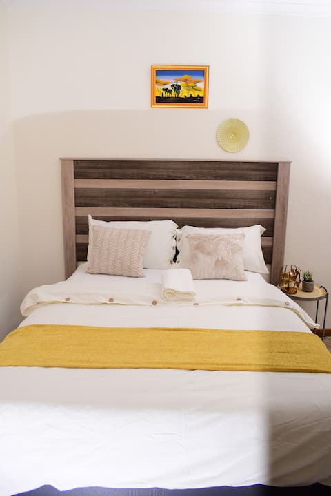 Pula Palms Bungalow, Luxury New Build!