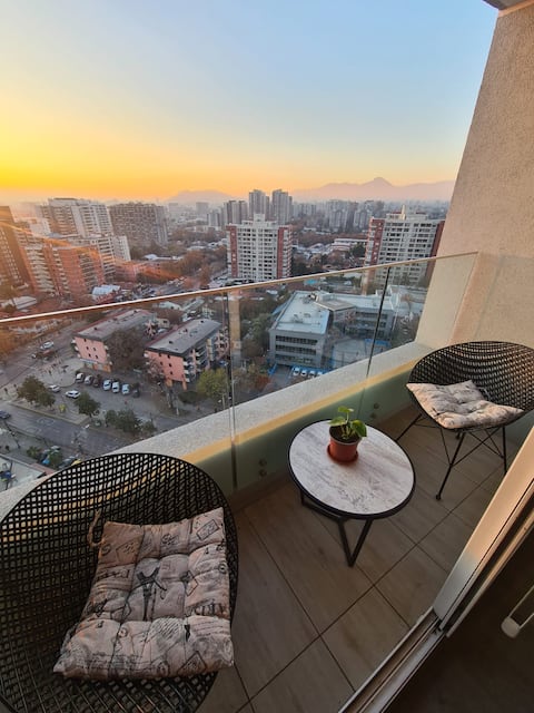 Beautiful Apartment New 1 d, 1b.