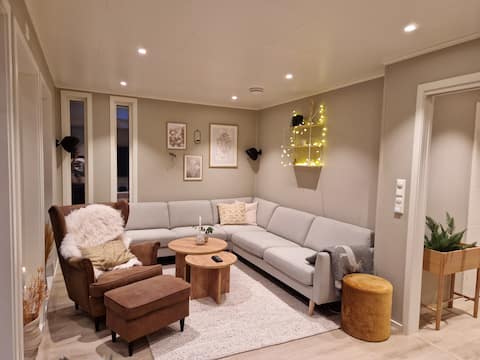Top performing Airbnb: Apartment with a fantastic view + a training room in Vestland
